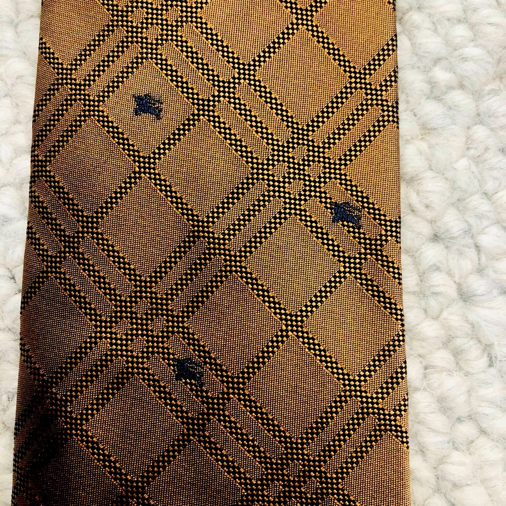 Men’s Golden Brown Burberry Tie with Equestrian Knight Logo